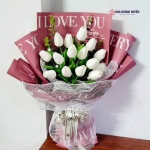 bó hoa tulip trắng