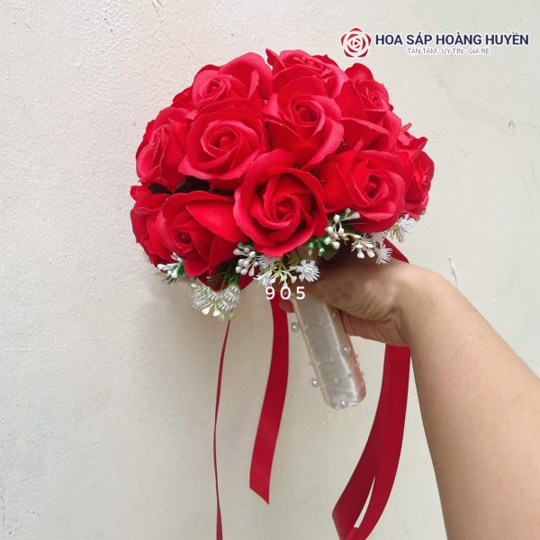 hoa cầm tay cô dâu sáp đỏ (2)