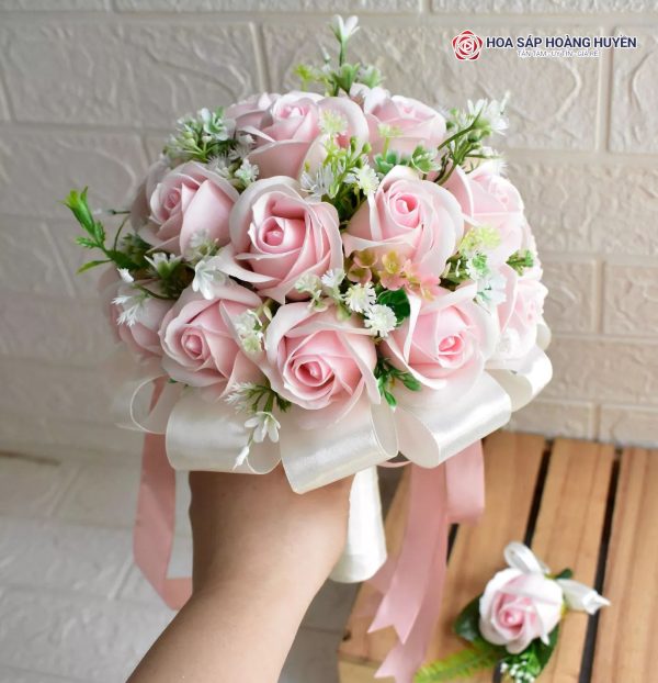 bó hoa cầm tay cô dâu (2)