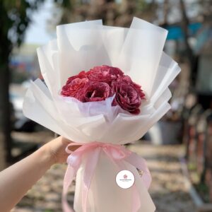 7 bông hoa nhũ