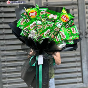 Bó hoa bánh kẹo màu xanh lá cây