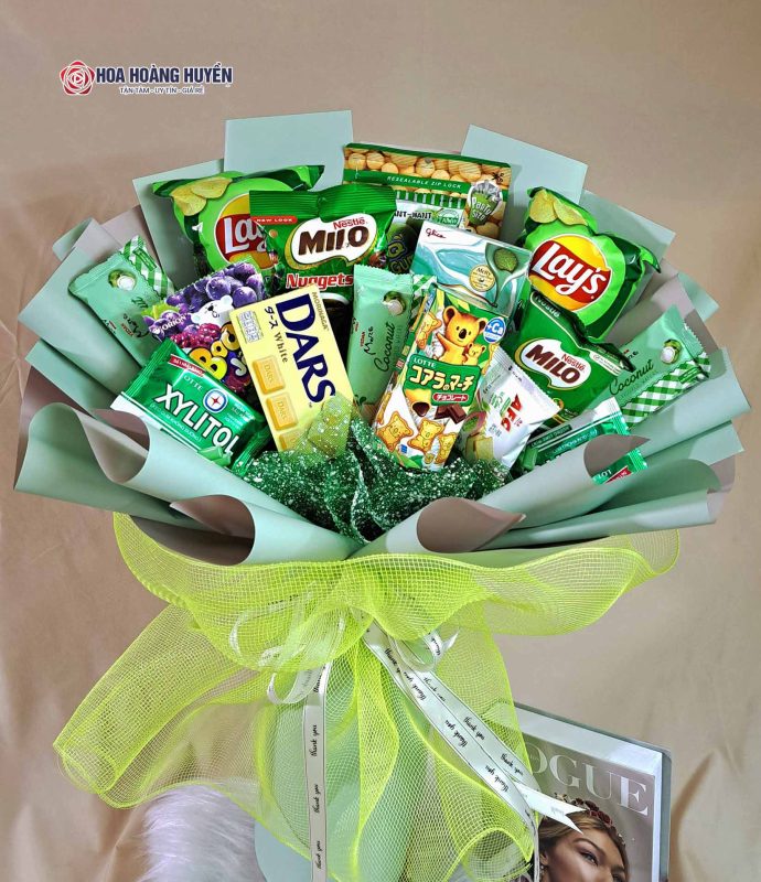 bo-hoa-banh-keo-mau-xanh-la-cay-690x800-1 Bó hoa bánh kẹo màu xanh lá cây