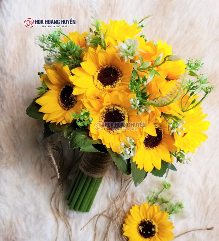 bó hoa cưới hướng dương giả (2)