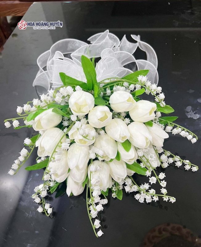 bo-hoa-cuoi-tulip-gia-3-652x800-1 Bó hoa cưới tulip giả