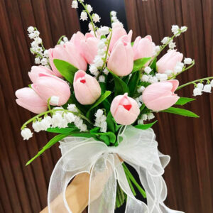 Hoa cưới giả cầm tay tulip