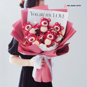 Bó hoa gấu dâu losto siêu xinh
