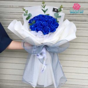 Bó hoa sáp xanh (Điều bất ngờ)