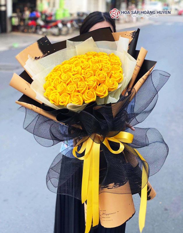 Bó hoa hồng vàng
