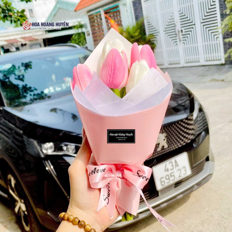 bó hoa tlip giả