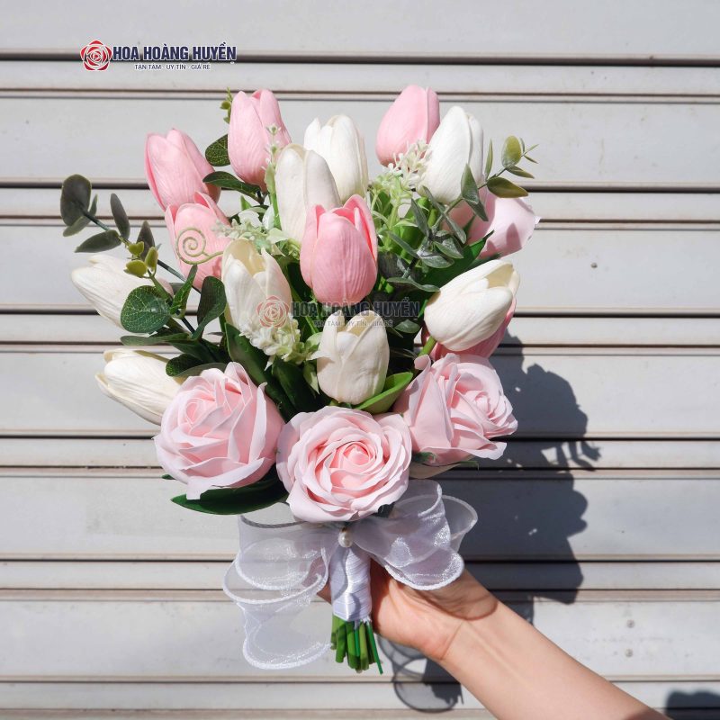 hoa-cuoi-cam-tay-co-dau-tulip-3-800x800-1 hoa cưới cầm tay cô dâu tulip