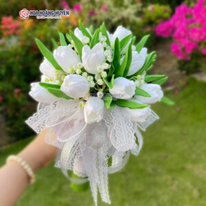 hoa cưới cầm tay tulip giả