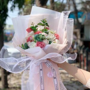 Hoa sáp thơm (Thích em hơi nhiều)