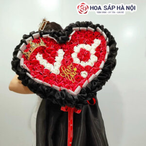 bó hoa sáp trái tim chữ vợ