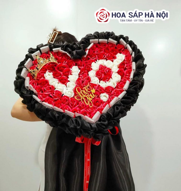 bó hoa sáp trái tim chữ vợ