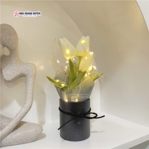 hoa tulip giả để bàn decor (8)