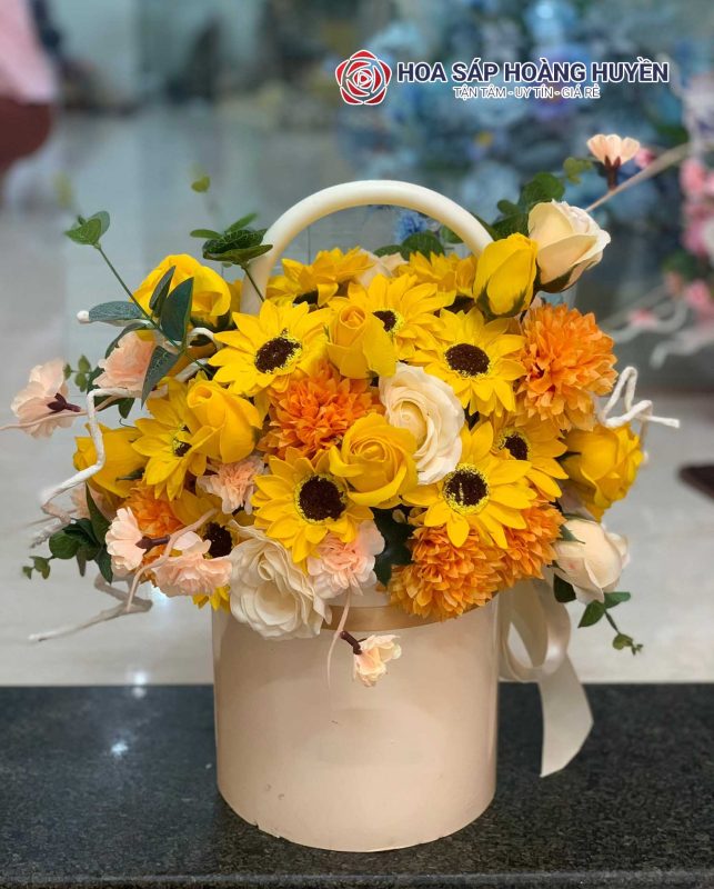 hộp hoa sáp hướng dương để bàn