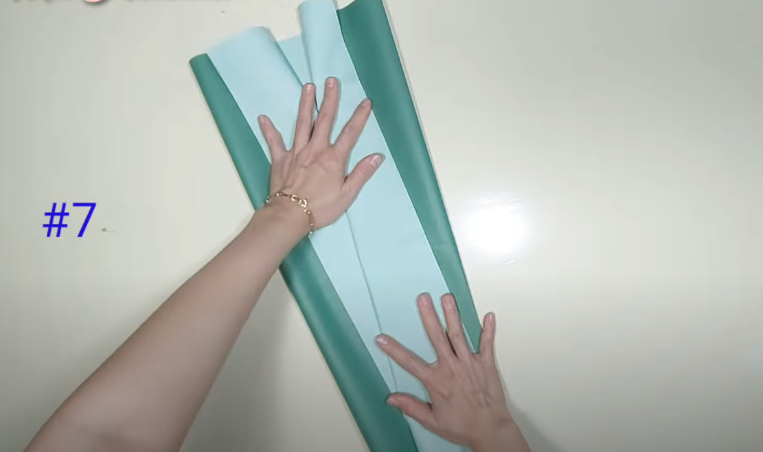 xếp giấy gói hoa