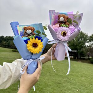 Bó Hoa Sáp Kèm Gấu Móc Khóa