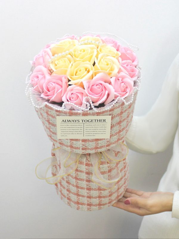 Bó Hoa Sáp Valentine 8/3